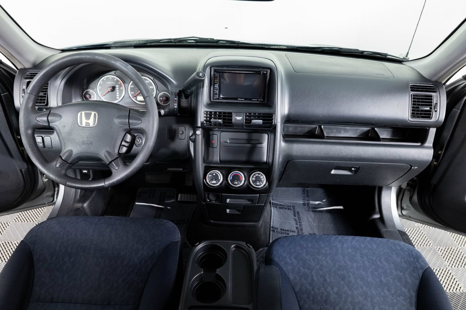 Used 2005 Honda CR-V LX image 33