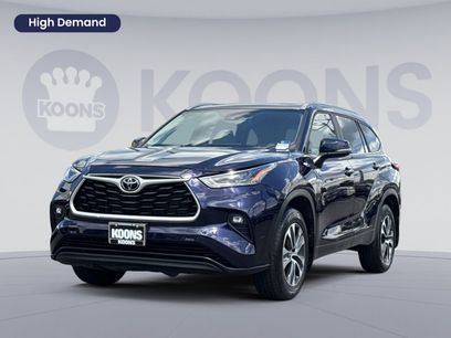 Used 2023 Toyota Highlander XLE