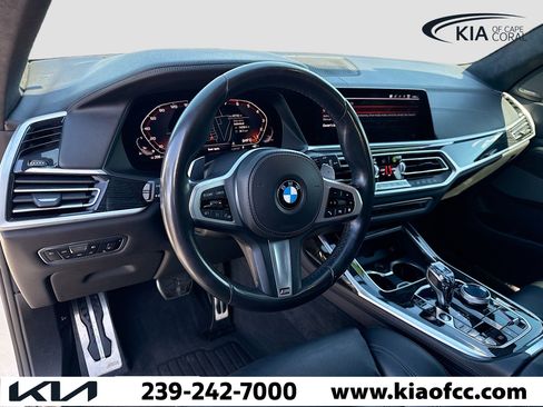 Used 2020 BMW X7 M50i w/ Executive Package AWD/4WD image 27