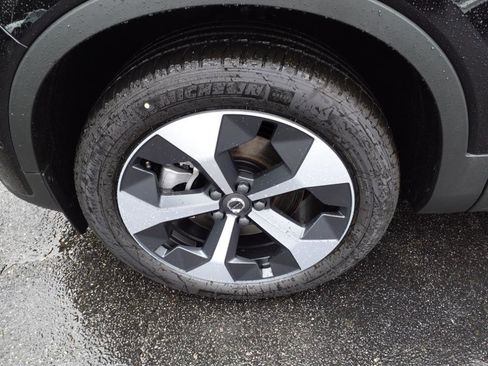 New 2025 Volvo XC40 B5 Plus w/ Climate Package image 11