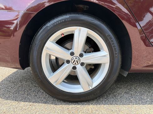 Used 2014 Volkswagen Passat 1.8T Wolfsburg Edition FWD image 17