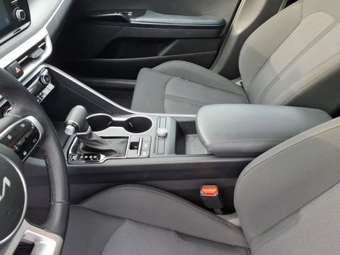 Used 2022 Kia K5 LXS AWD/4WD image 12