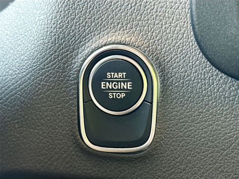 Used 2025 Mercedes-Benz Sprinter 2500 image 10