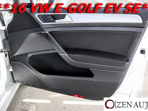 Used 2016 Volkswagen e-Golf SE FWD image 35