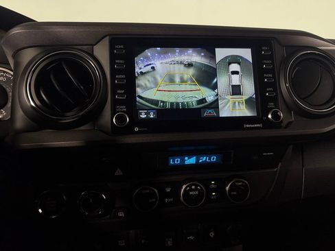 Used 2023 Toyota Tacoma TRD Sport w/ Advanced Technology Package AWD/4WD image 17