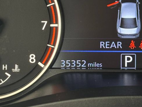 Used 2025 Nissan Altima 2.5 SV FWD image 40