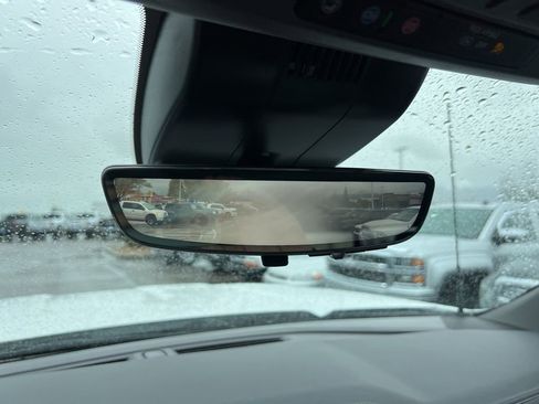 Used 2025 GMC Sierra 3500 Denali w/ Denali Reserve Package image 13