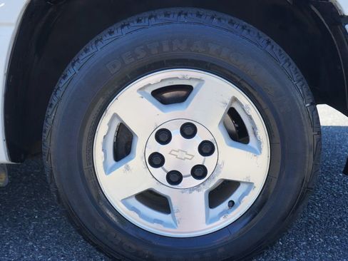 Used 2006 Chevrolet Silverado 1500 LT w/ Light Duty Power Package image 10