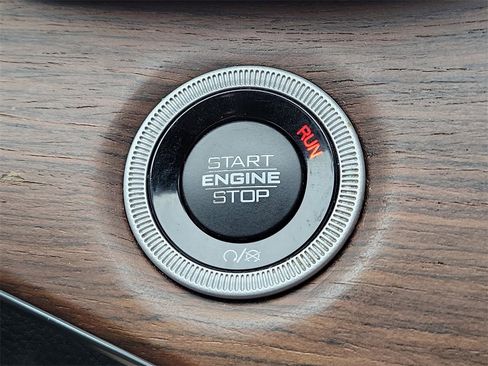 Used 2022 Jeep Grand Cherokee L Summit w/ Advanced Protech Group IV image 30