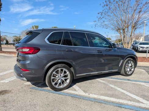 Used 2021 BMW X5 xDrive40i w/ Premium Package image 6