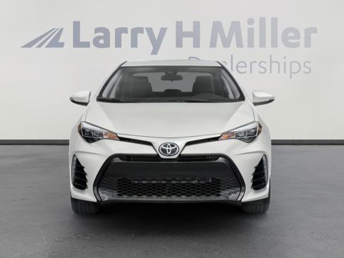 Used 2019 Toyota Corolla SE w/ SE Premium Package image 4