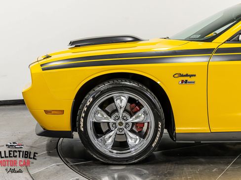 Used 2010 Dodge Challenger R/T RWD image 33