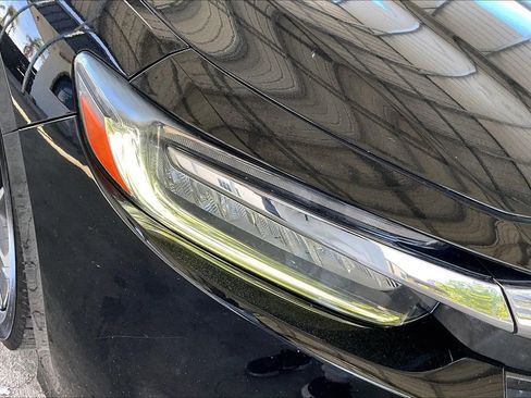 Used 2019 Honda Insight Touring image 29
