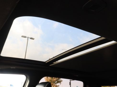 Used 2022 RAM 1500 Limited w/ Bed Utility Group image 19