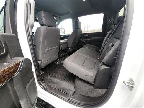 Used 2022 GMC Sierra 2500 SLE w/ SLE Value Package; image 17