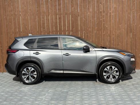 Used 2023 Nissan Rogue SV image 13