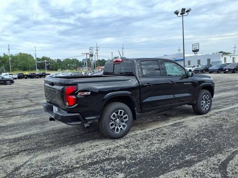 Used 2026 Chevrolet Colorado Z71 w/ Technology Package AWD/4WD image 4