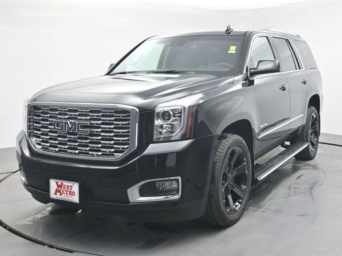 Used 2018 GMC Yukon Denali w/ Denali Ultimate Package image 2
