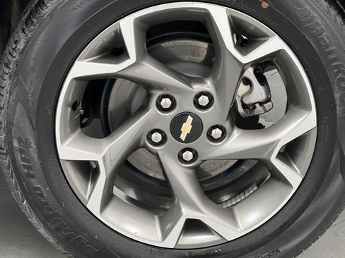 Used 2025 Chevrolet Trax LT image 59