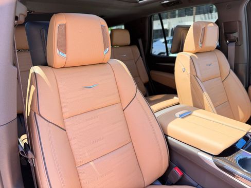Used 2026 Cadillac Escalade Luxury w/ Touring Package AWD/4WD image 46