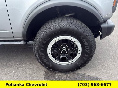 Used 2023 Ford Bronco Badlands w/ Sasquatch Package AWD/4WD image 27