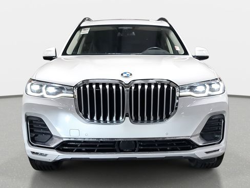 Used 2022 BMW X7 xDrive40i w/ Executive Package image 2
