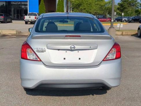 Used 2019 Nissan Versa S Plus image 7
