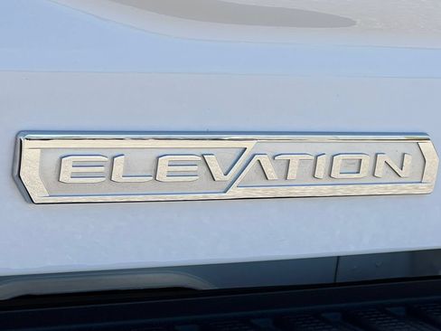 Used 2026 GMC Sierra 1500 Elevation AWD/4WD image 9