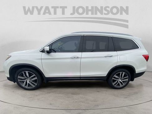 Used 2016 Honda Pilot Elite image 4
