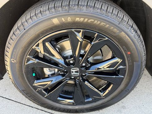 Certified 2026 Honda CR-V Sport Touring image 11