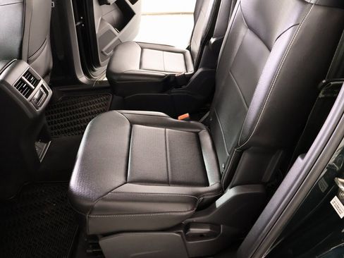 Used 2021 Volkswagen Atlas SEL R-Line image 13