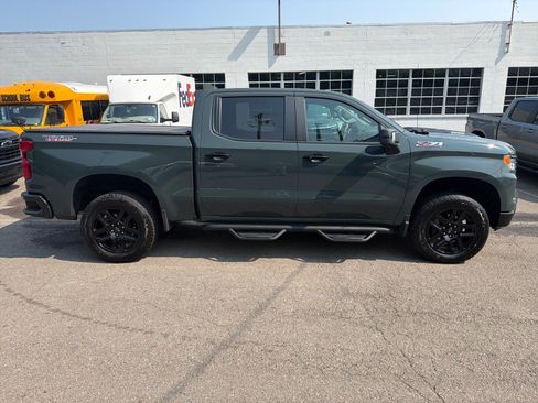 Used 2025 Chevrolet Silverado 1500 LT Trail Boss w/ LT Trail Boss Premium Package AWD/4WD image 6