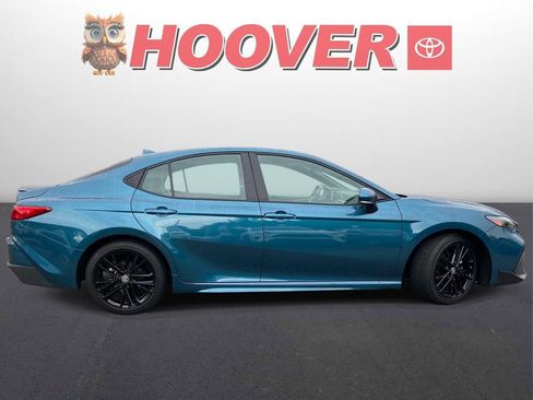 Used 2026 Toyota Camry SE w/ Convenience Package FWD image 2
