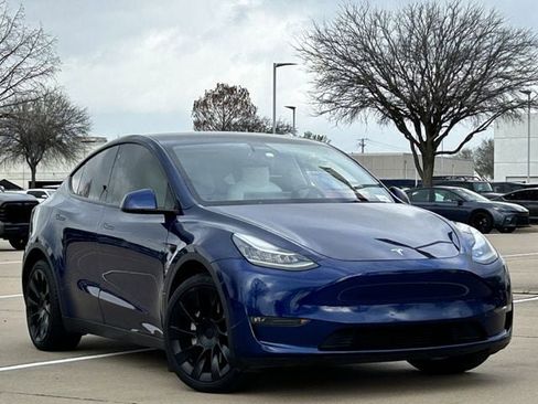 Used 2021 Tesla Model Y Long Range image 2