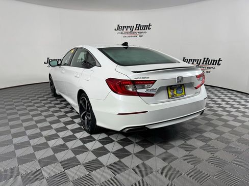 Used 2022 Honda Accord Sport image 8