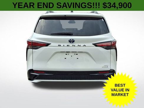 Used 2023 Toyota Sienna XSE image 6