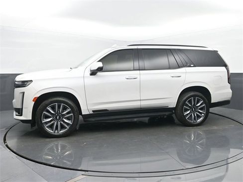 Used 2022 Cadillac Escalade Sport image 2