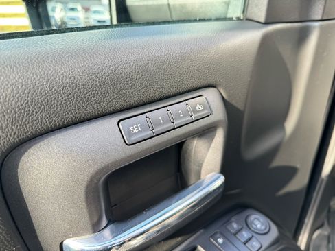 Used 2016 GMC Sierra 2500 Denali w/ Duramax Plus Package image 16