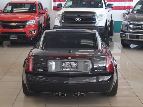 Used 2005 Cadillac XLR RWD image 23