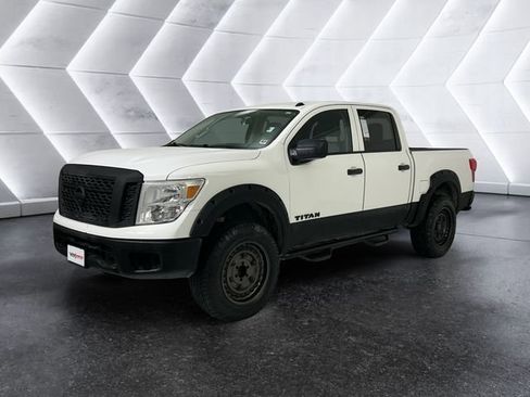 Used 2019 Nissan Titan S w/ S Utility Package image 3