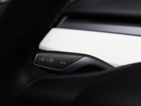 Used 2020 Tesla Model 3 Performance image 25