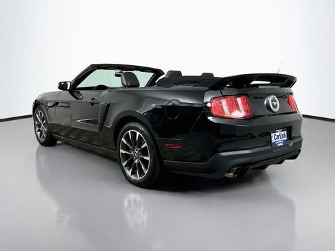 Used 2011 Ford Mustang GT Premium w/ Electronics Pkg RWD image 5