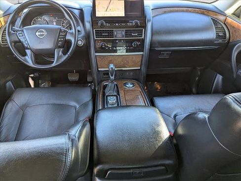 Used 2023 Nissan Armada SL w/ Captain's Chairs Package image 18