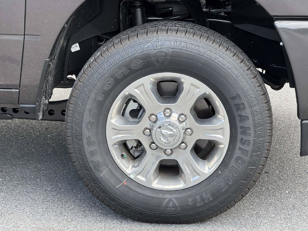 New 2026 RAM 3500 Big Horn AWD/4WD image 11