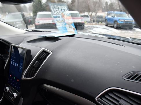 Used 2024 Ford Edge SEL w/ Convenience Package image 15