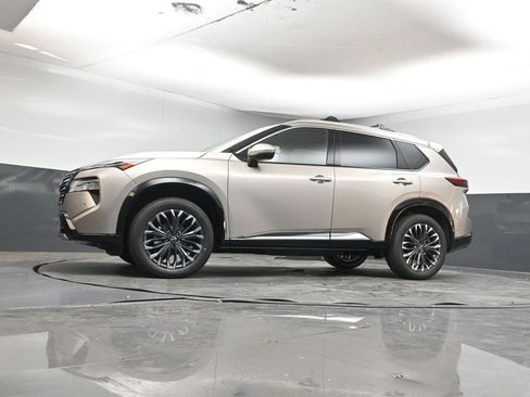 New 2026 Nissan Rogue Platinum w/ Platinum Premium Package image 28