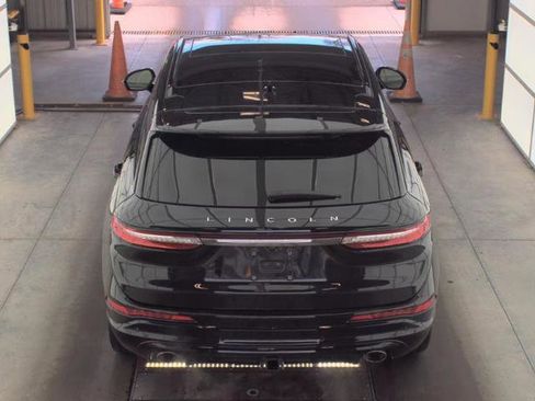 Used 2025 Lincoln Corsair AWD w/ Equipment Group 101A image 5