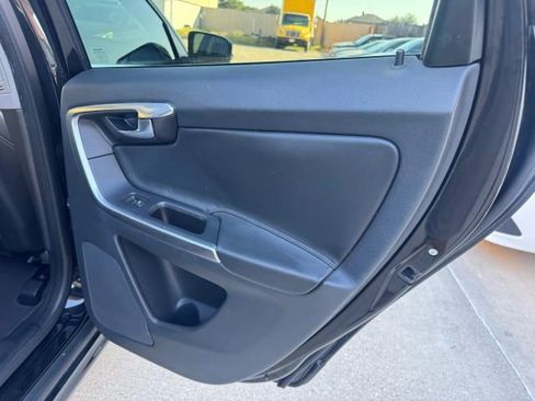 Used 2015 Volvo XC60 T5 Premier Plus image 36