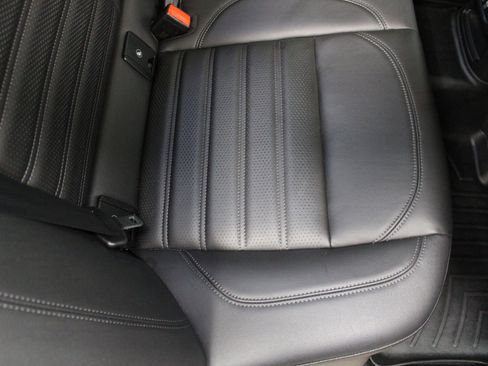 Used 2022 Alfa Romeo Stelvio Veloce AWD/4WD image 28