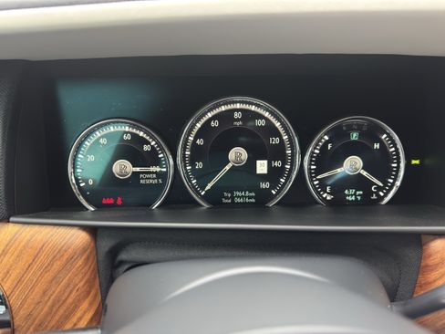 Used 2023 Rolls-Royce Cullinan image 8